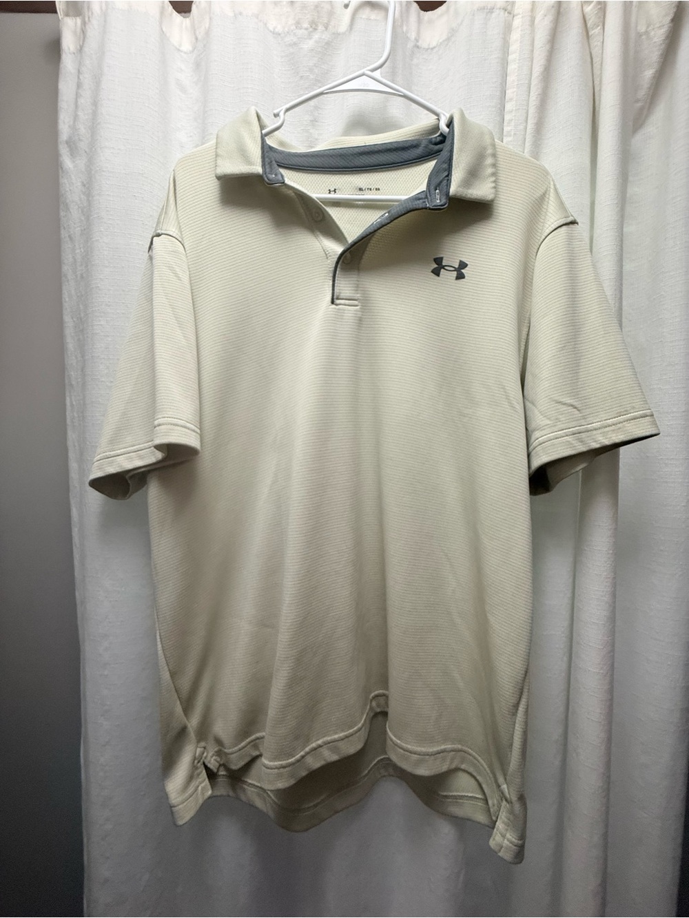Under Armour Men's Polo Shirt in Light Beige with Gray Trim